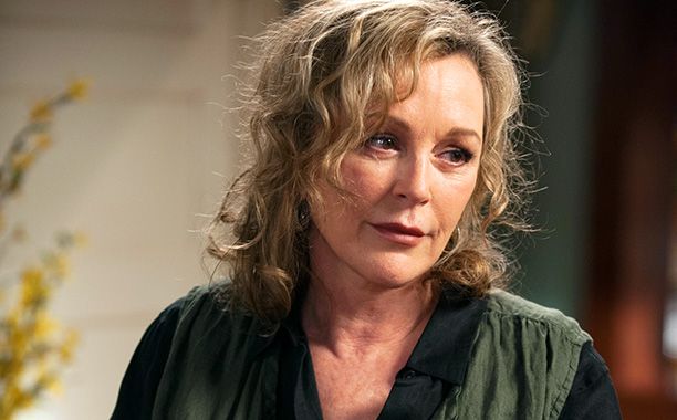 How has bonnie bedelia illness affected her appearing profession and choices